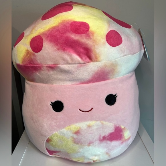 Rachel the Mushroom Squishmallow - Picture 1 of 4